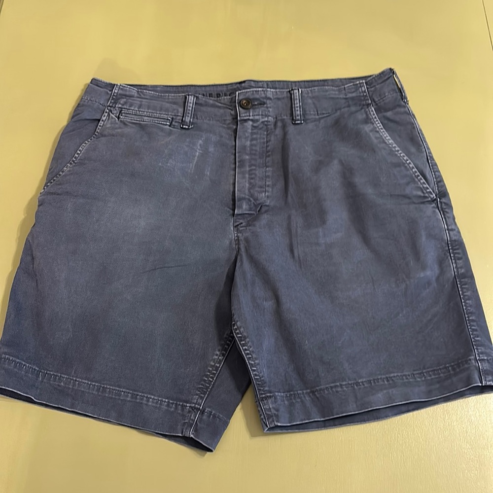 American Eagle Mens Next level Flex Shorts size 34